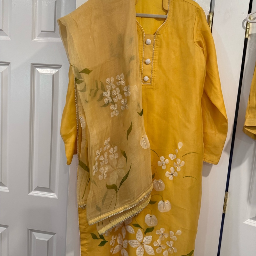 Elegant Yellow Floral Kurta Set